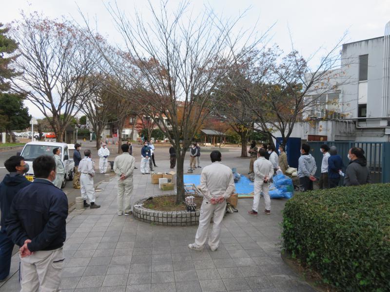 11月16日塗装ボランティアで野球場が綺麗になりました！